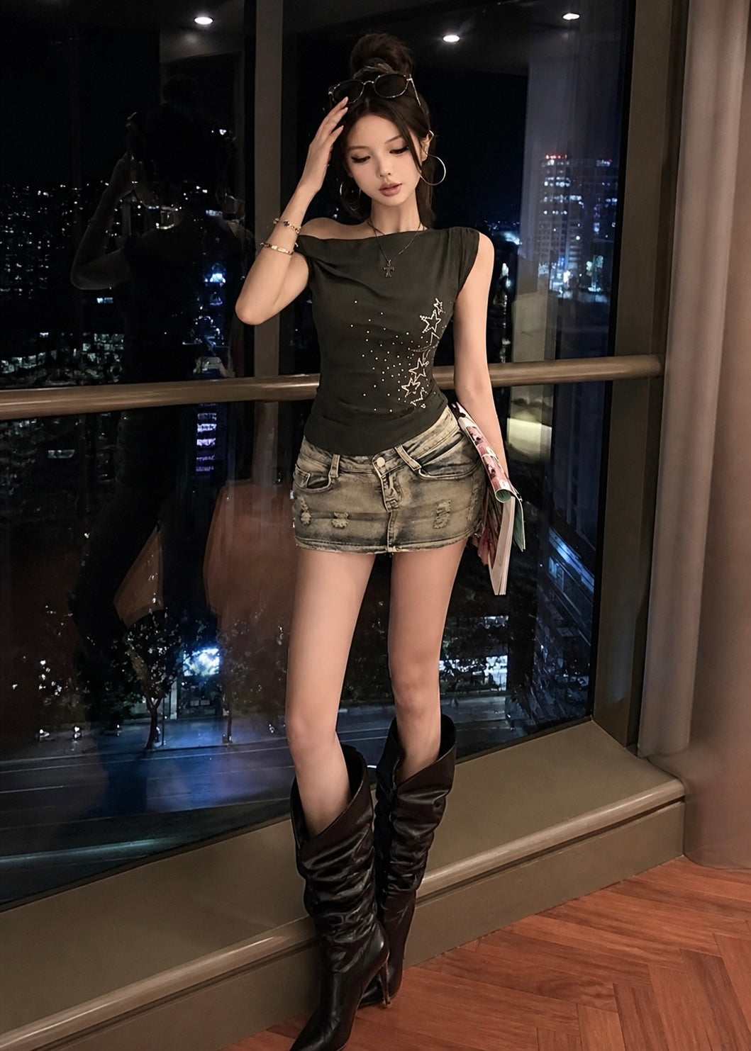 Asymmetrical Off-Shoulder Fitted Tシャツ