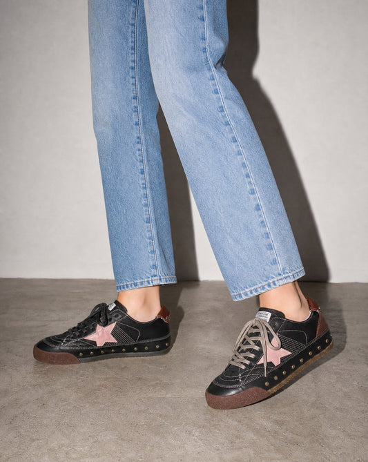 VANTAGE-01 Luna Star Sneakers