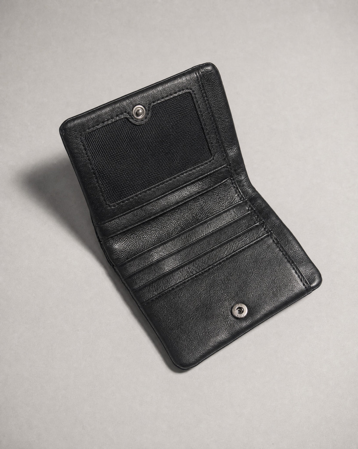 Minimalist Black Leather Zip Wallet