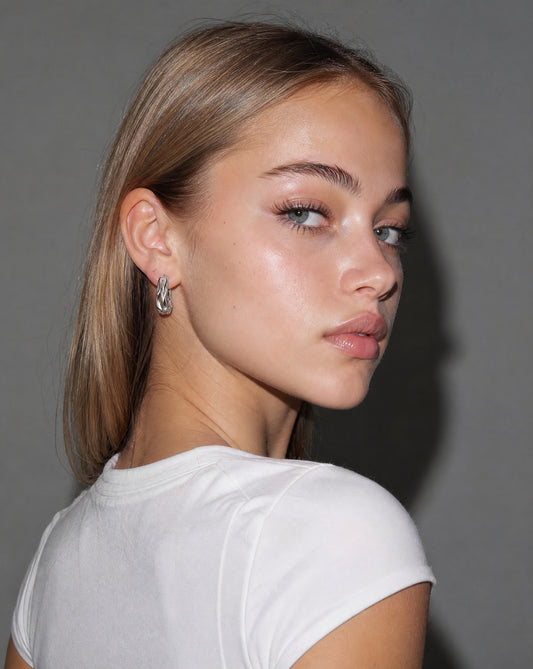 Wave Silver Hoop