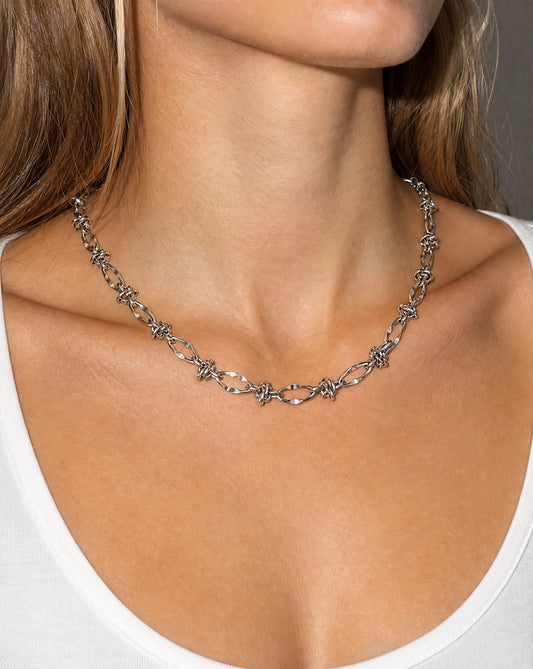 Bound Thorn Necklace