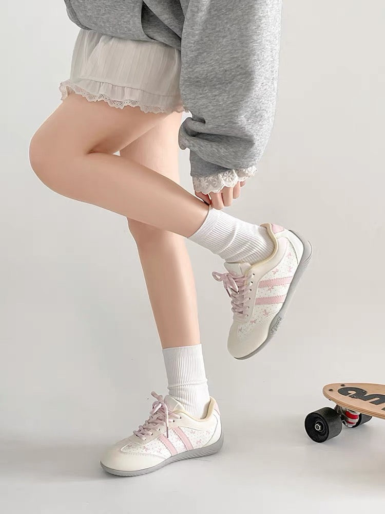 Ribbon Dot Lace-Up Sneakers