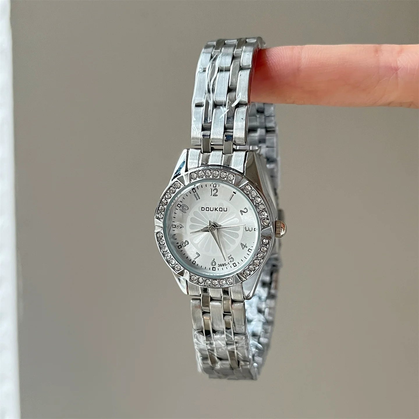 Glacier Blue Daisy Watch