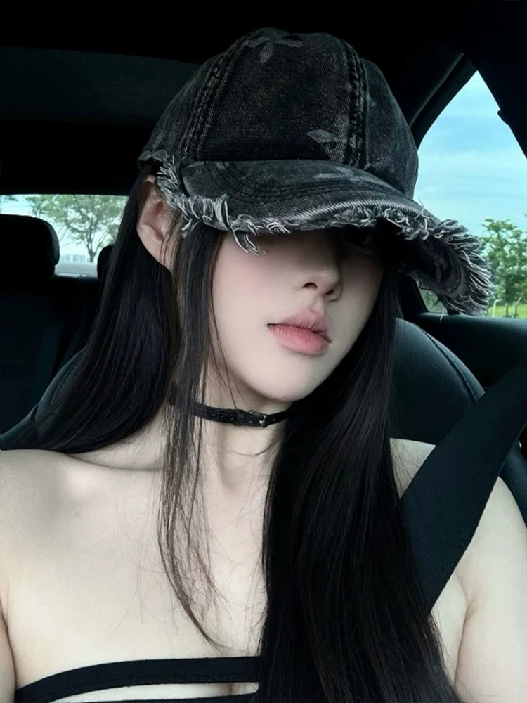OuiPack Vintage Distressed Washed Cap