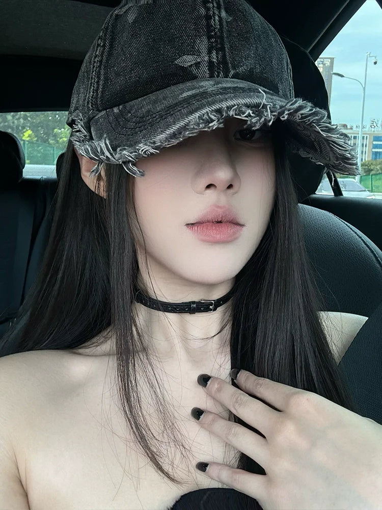 OuiPack Vintage Distressed Washed Cap
